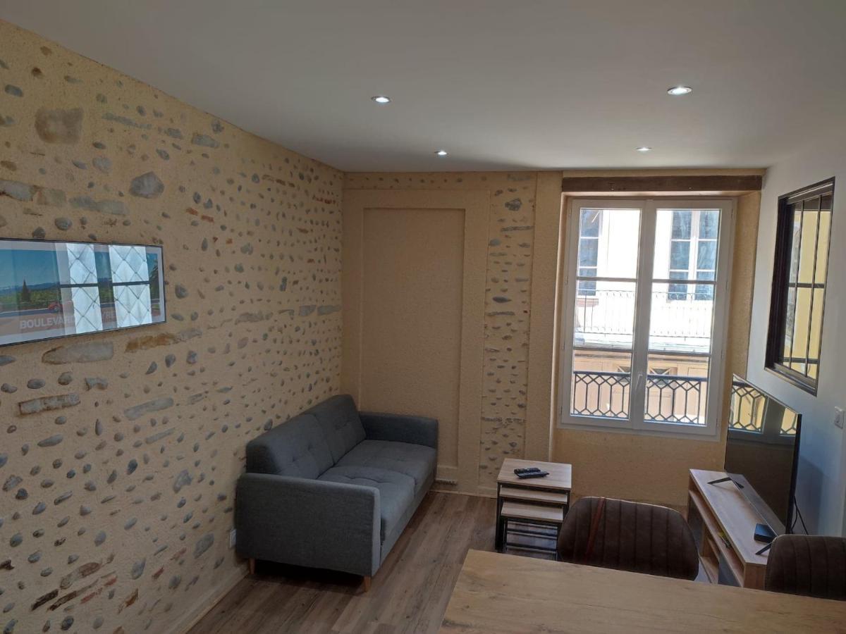 Apartmán Studio De Charme En Pierres - Hyper Centre Pau Exteriér fotografie
